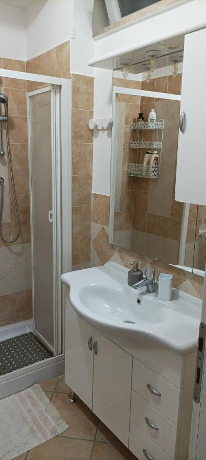 Casa Roberto Beach Torvaianica Eksteriør billede